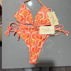 Aurelle bikini new with tags size medium top and bottom